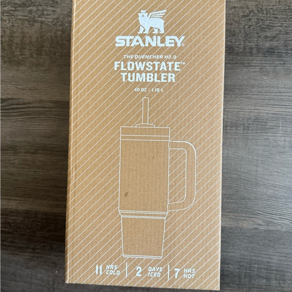 Stanley Nightmare Before Christmas Jack Skellington 40 oz tumbler Limited - Picture 3 of 6